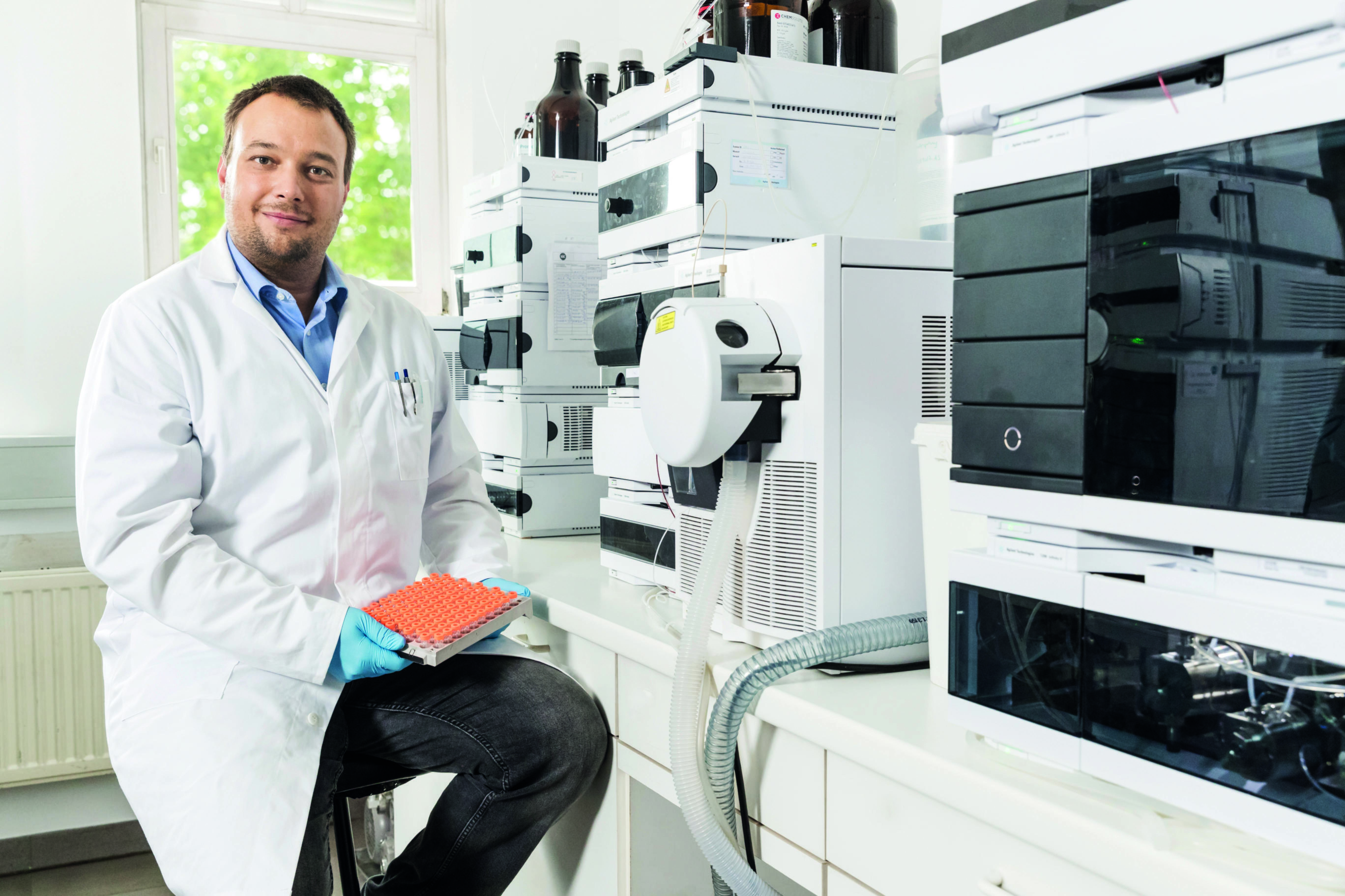 Dr.Ehrenstorfer scientist in lab